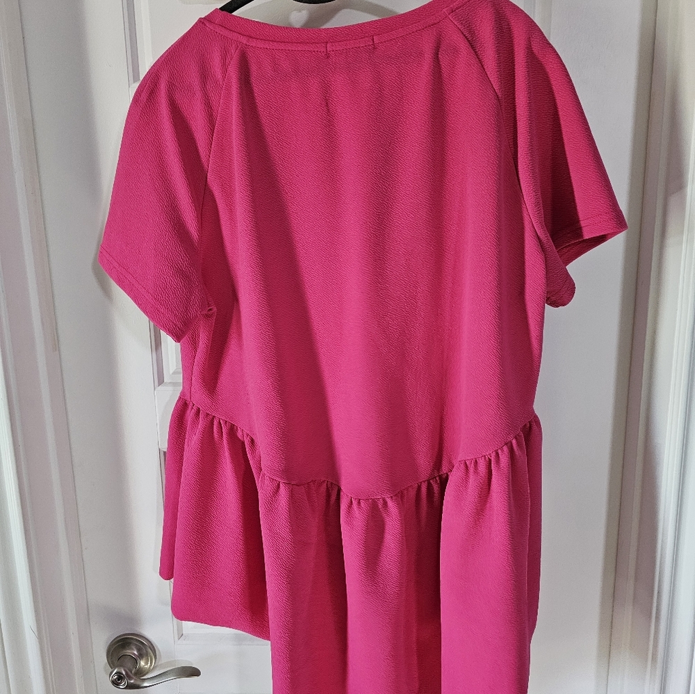 Pink blouse - Picture 3 of 3